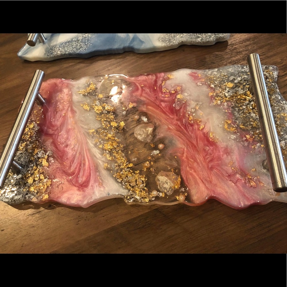 Gorgeous Decorative Hand-Poured Resin Tray - Picture 2 of 6